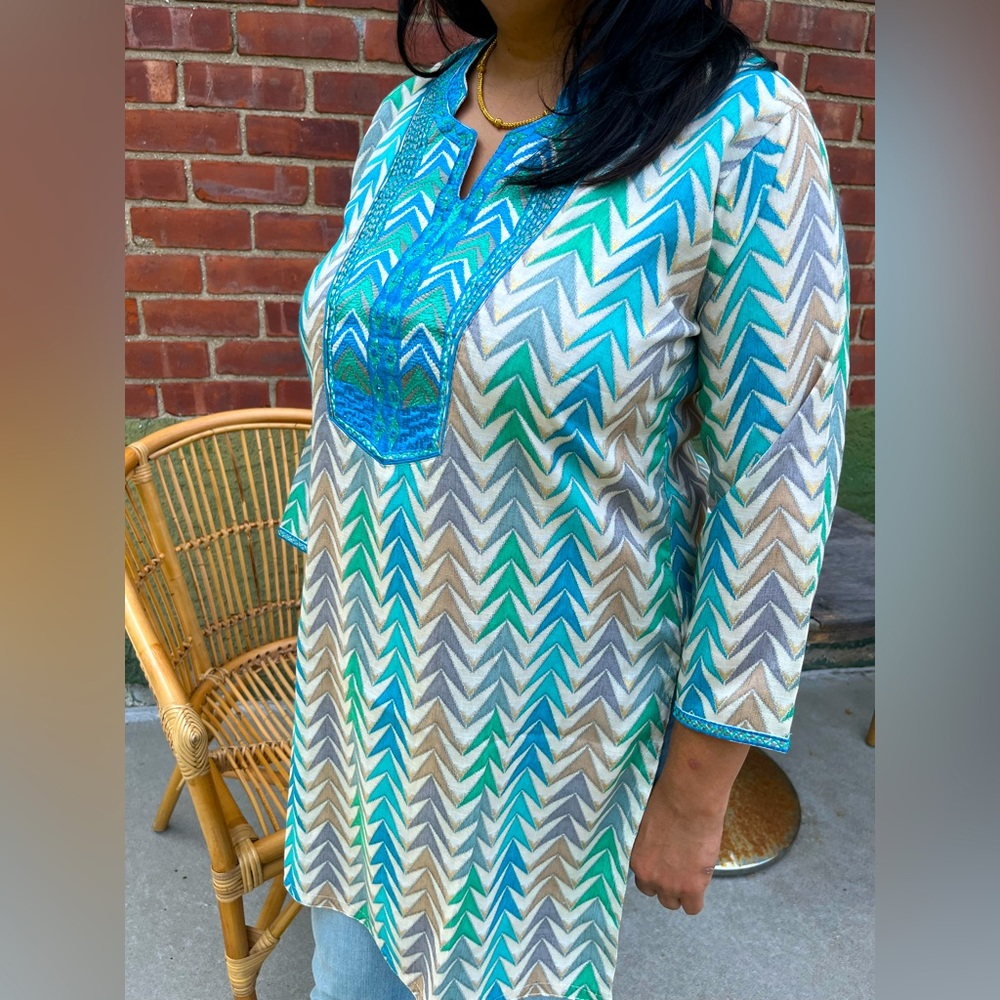 Summer tops for women from India. Chest size 40